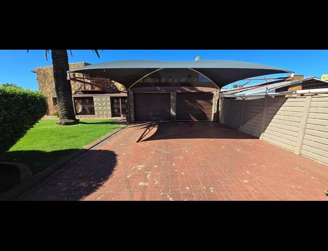 5 BEDROOM HOUSE FOR SALE IN DUNCANVILLE